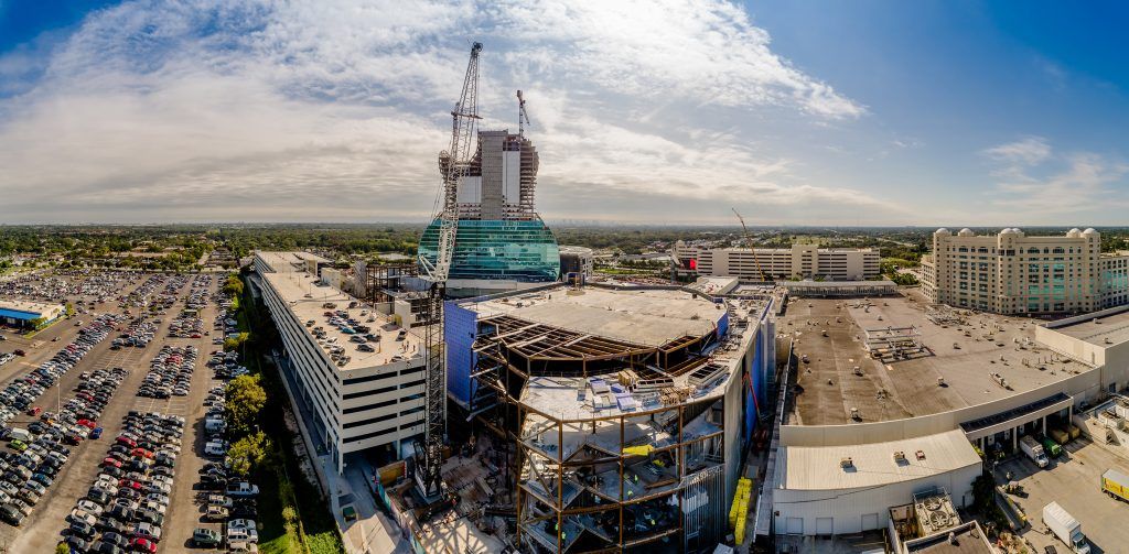 Liebherr liefert 15 Raupenkrane für Kalifornien