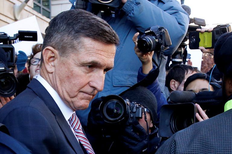 Michael Flynn, Trumps früherer Sicherheitsberater, muss sich wegen Falschaussage vor Gericht verantworten. Der 60-Jährige hatte zugegeben, das FBI und den Kongress bei den Russland-Ermittlungen belogen zu haben. Das Strafmaß soll bald verkündet werden.. Reuters