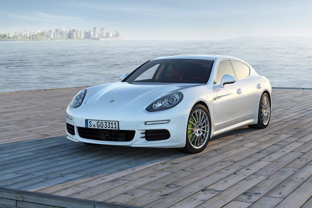 Porsches Panamera auch als Vollhybrid