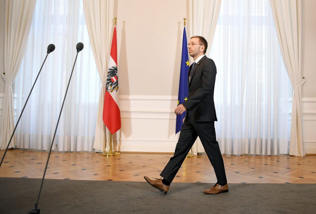 Kickl will Asylberatung verstaatlichen, Gantner die Caritas weiter unterstützen