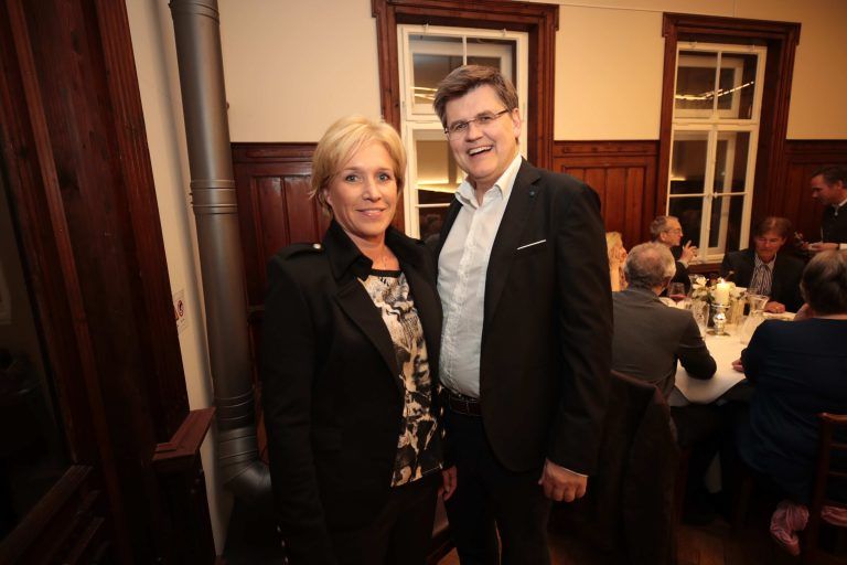 Martina und WKV-Spartenobmann Bernhard Feigl.