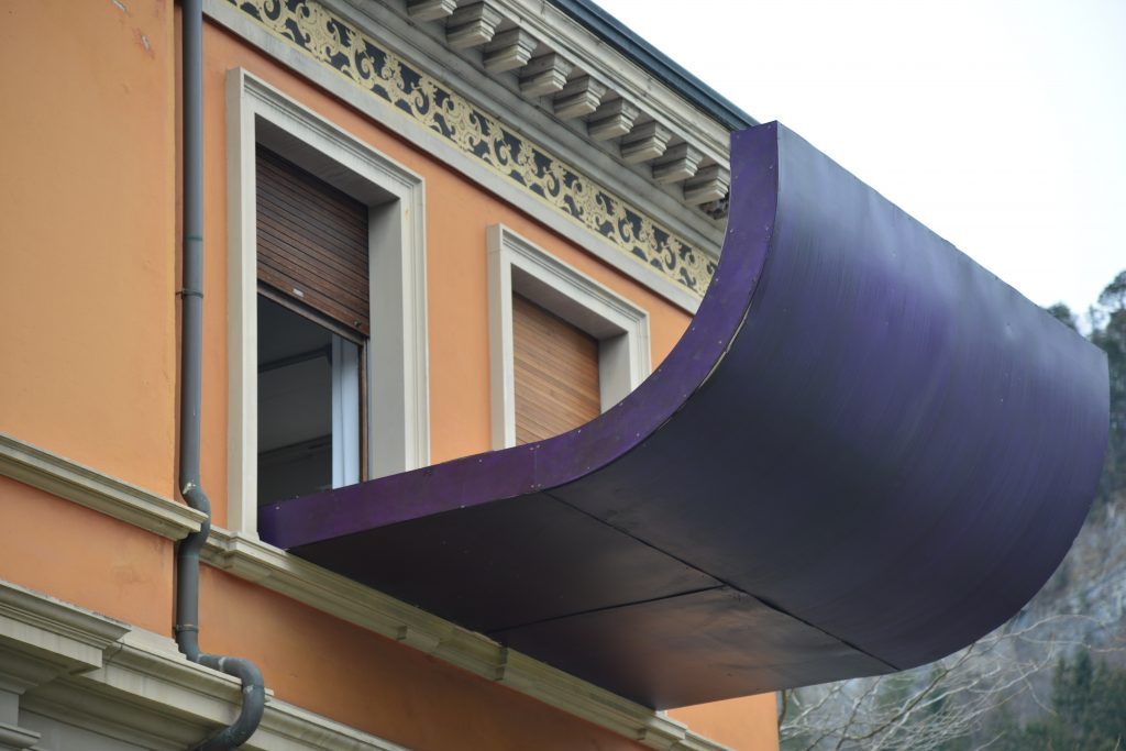 In der Villa Claudia in Feldkirch werden Wände durchschlagen