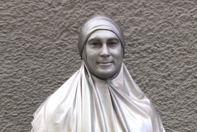 Darum verkleidet sich Laszlo Lakatos als Silbermann