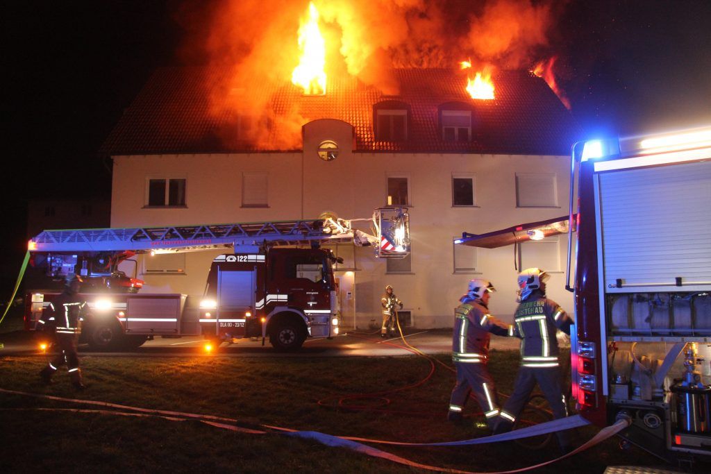 Dachstuhlbrand hielt Lustenauer Feuerwehr auf Trab