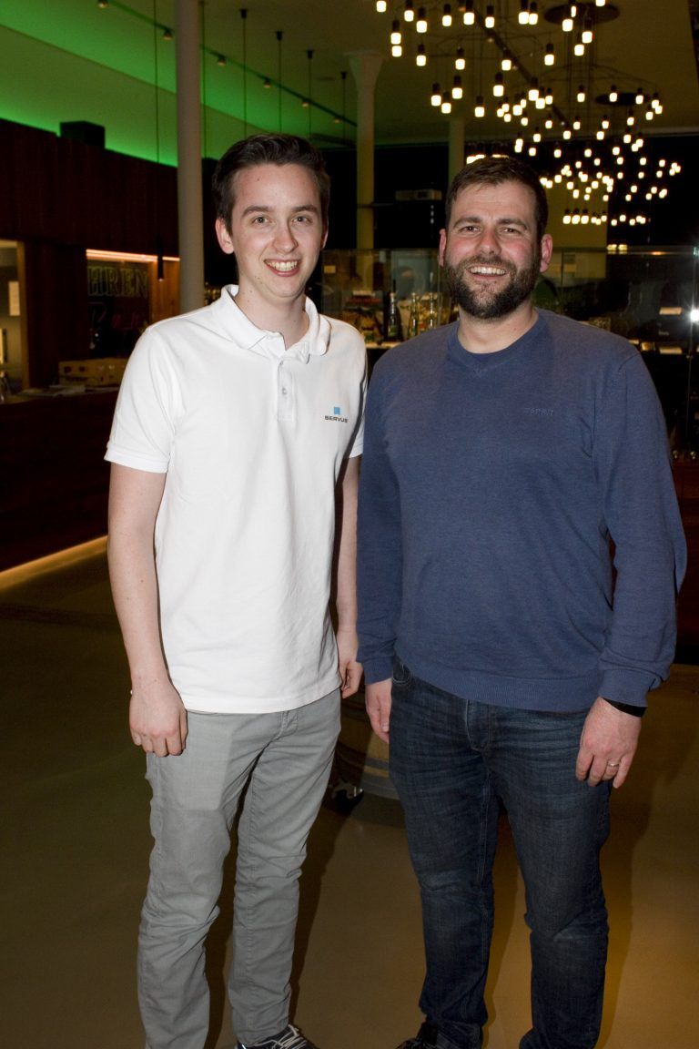 Yannick Berchtold (l.) und Patrick Winder (Servus Intralogistics).