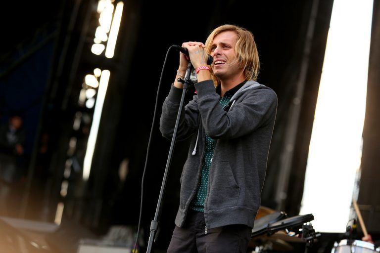 Aaron Bruno von Awolnation.