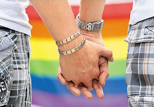 Abtreibung und Homo-EheFranziskus lehnt Abtreibung und Homo-Ehe ab. Die Homo-Ehe sei ein „Teufelsmanöver“, sagte er 2010. Abtreibung sei „nie eine Lösung“, meinte er 2012 nach einer Entscheidung, sie nach einer Vergewaltigung zu erlauben.