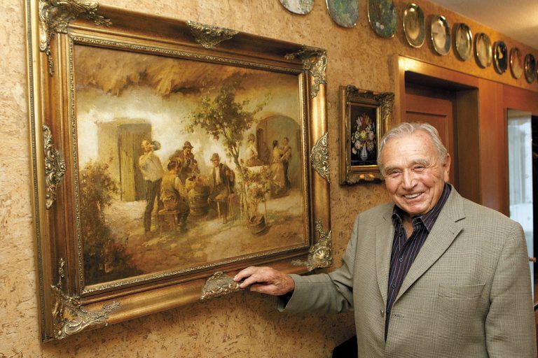 An schönen Bildern kann sich Hubert Waibel immer noch erfreuen. Foto: VN/Hartinger