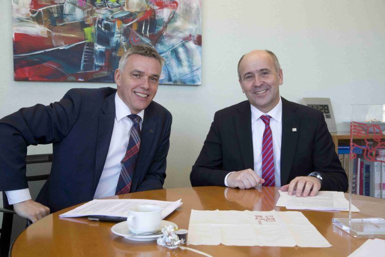 Arno Schuchter (rechts) hat die Geschäfte erfolgreich an Markus Winkler übergeben. Foto: VN/Paulitsch.