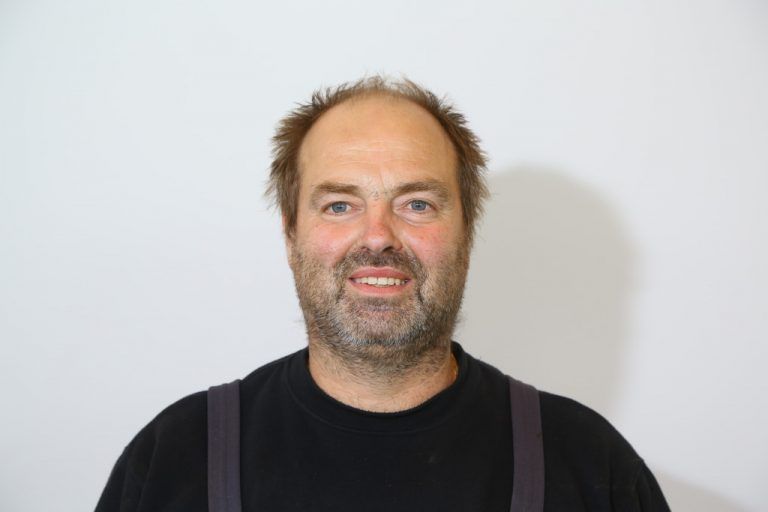 Arno Wagner,Mechaniker.Ich bin jetzt schon 15 Jahre bei Lingg, das zeigt ja, wie gut das Klima ist. Bei der Arbeit freut mich, wenn die Kunden zufrieden sind.