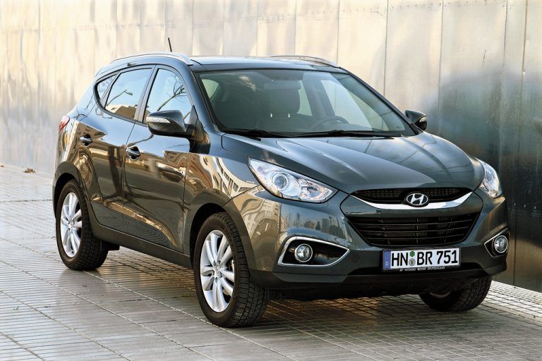 Auf dem Genfer Autosalon trat der Hyundai ix35 frisch geliftet und aktualisiert in Erscheinung.