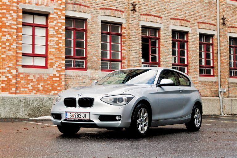 Basis-BMW als Dreitürer: Vorstellung im dynamisch ausgeformten Blechkleid. Fotos: vn/steurer