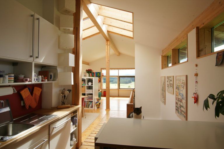 Beispiele dafür, wie man trotz hoher Qualität günstig bauen kann, zeigt Thomas Drexel auf der com:bau.  