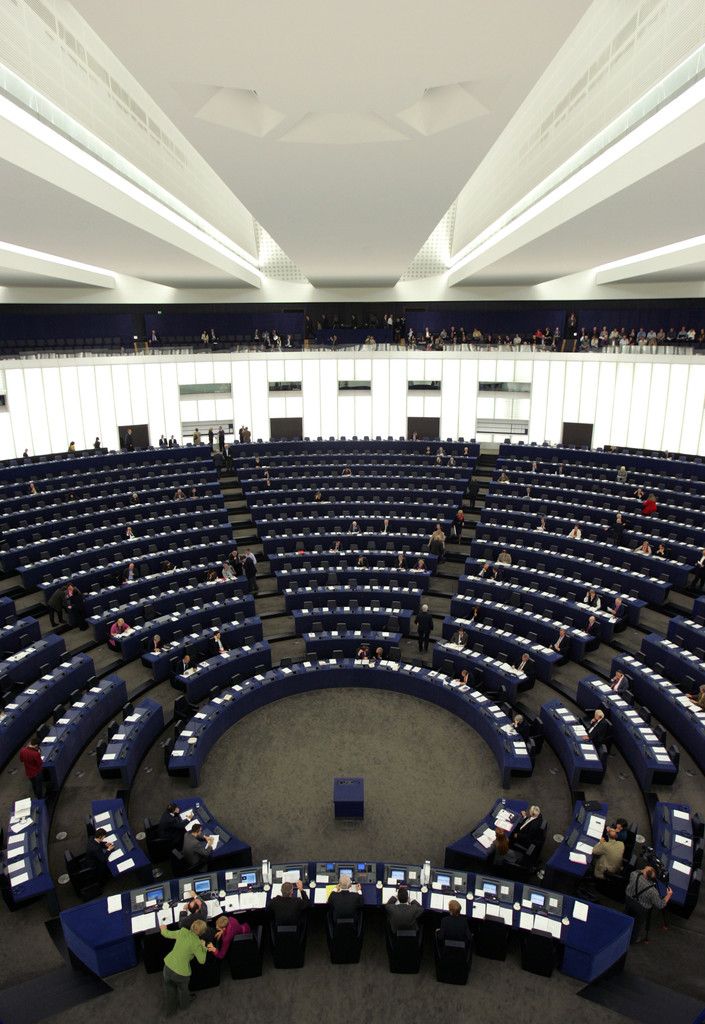 Blick ins Europaparlament in Strassburg. Foto: AP/Mauviniere