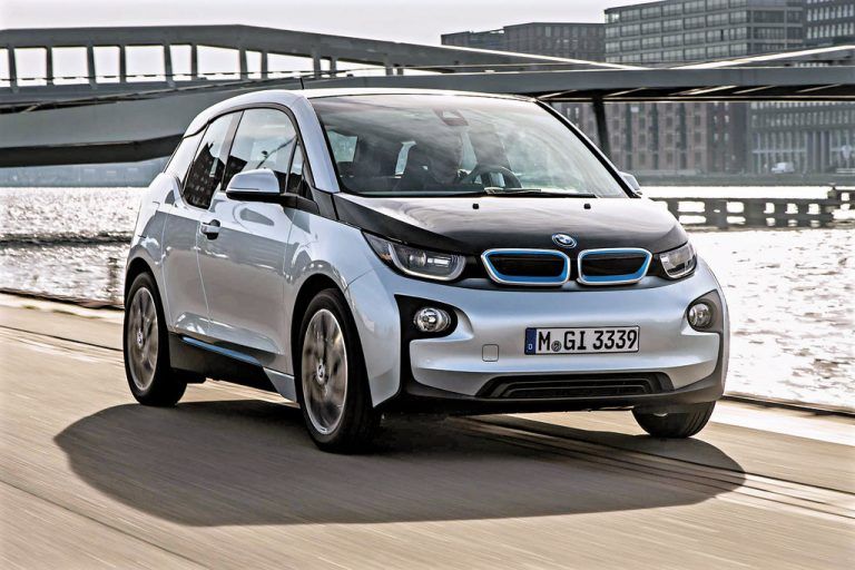 BMW i3: Der erste Großserien-Elektriker hat im Spätherbst 2013 vielversprechend debütiert. FOTO: werk