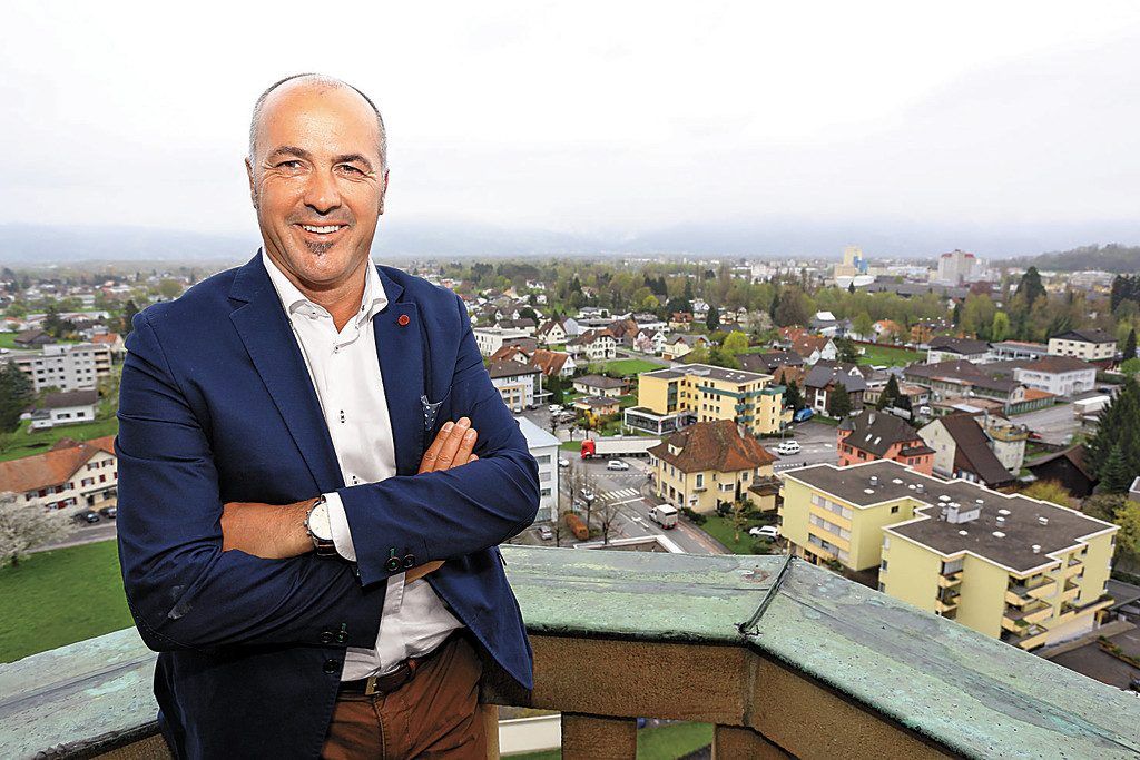 Der neue Höchster Bürgermeister Herbert Sparr setzt auf die Dorfgemeinschaft.