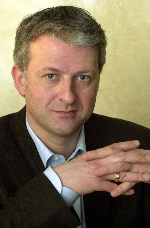 Christian Gansch,Dirigent und CoachDirigent, Produzent und Coach. Vier Grammy Awards hat der Musiker gewonnen. Seine Erfahrungen in der Musik- und Wirtschaftswelt bilden das Fundament für sein Coaching. Sein Wissen aus beiden Welten hat er im Buch „Vom Solo zur Sinfonie – Was Unternehmen von Orchestern lernen können“ niedergeschrieben – inzwischen ein Standardwerk.