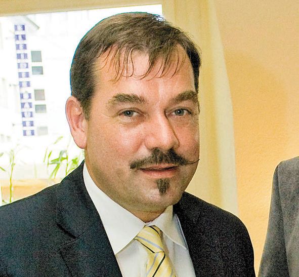 Christoph HagenTeam-Stronach-Landesobmann.In Tirol haben (im Team Stronach) einige auf sich und nicht auf das Ganze geschaut. Das muss man zur Kenntnis nehmen und nach vorne schauen. Salzburg wird gut ausgehen.