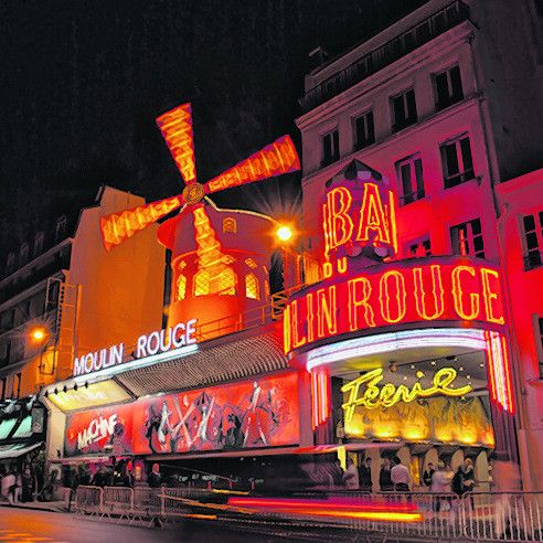 Grandiose Show im Moulin Rouge