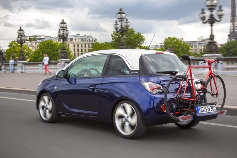 Das Flexfix-Fahrradträger-System ist auch für den Adam erhältlich.