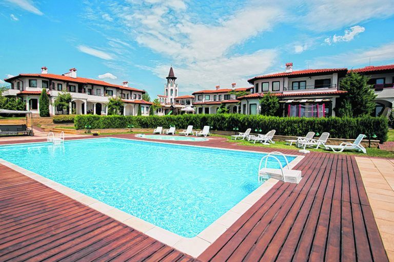 Das Luxusresort in bester Lage Beleks lädt nach dem Golfspiel zum Entspannen und Relaxen ein.