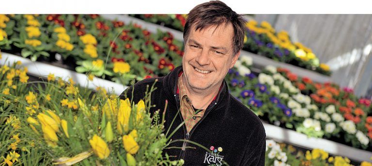 Den Umgang mit Pflanzen bezeichnet Markus Karg als Berufung. Fotos: M. Matt