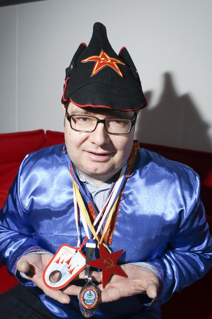 Der 41-jährige Thomas Schmedler organisiert den Rosenmontag-Schiball im Lauteracher Hofsteigsaal. Foto: VN/Hartinger