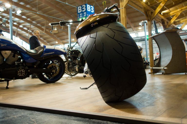 Der dickste „Patschen“ der Welt ist um 400 Euro zu haben.