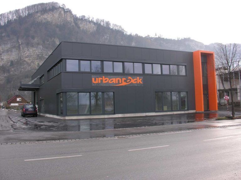 Der Hohenemser Outdoorhersteller Urban Rock präsentiert sich nun im neuen Firmendomizil an der Radetzkystraße. Foto: Urban Rock