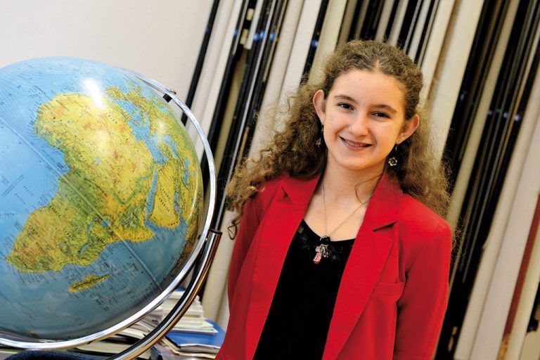 Die 13-jährige Nicole Schuster ist mit ihren Eltern schon weit herumgekommen. Foto: VN/Stiplovsek