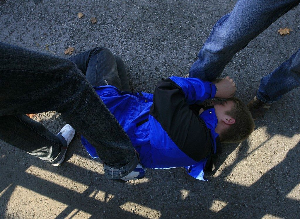 Leitender Staatsanwalt Wilfried Siegele verteidigt Urteile gegen 18-jährige Schläger.