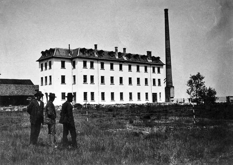 Die Dampfsäge – hier im Mai 1913 – gab der Bregenzer Sägergasse ihren Namen.