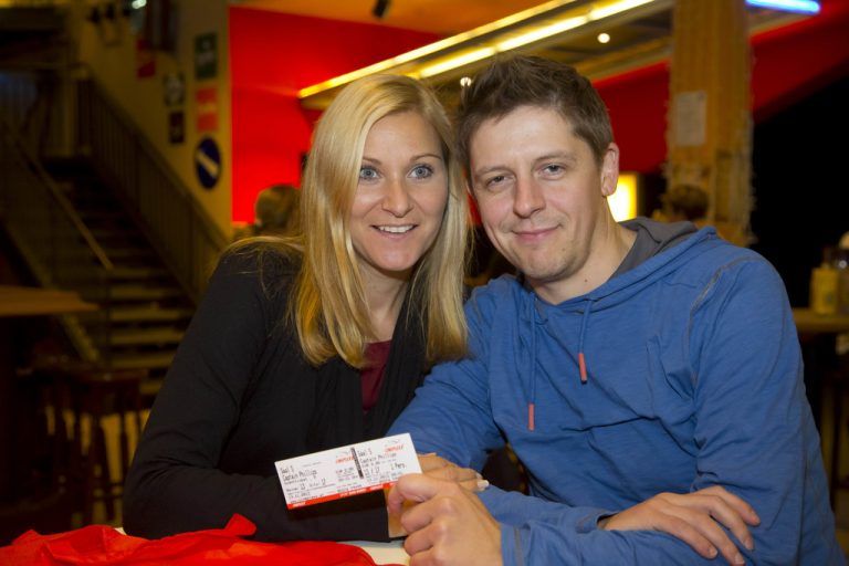 Die Dornbirner Birgit Koch (38) und Markus Felder (37) freuten sich auf den Kinoabend mit „Captain Phillips“.