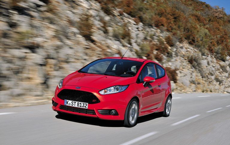 Die jüngst erneuerte Ford-Fiesta-Familie gipfelt in der ST-Version.