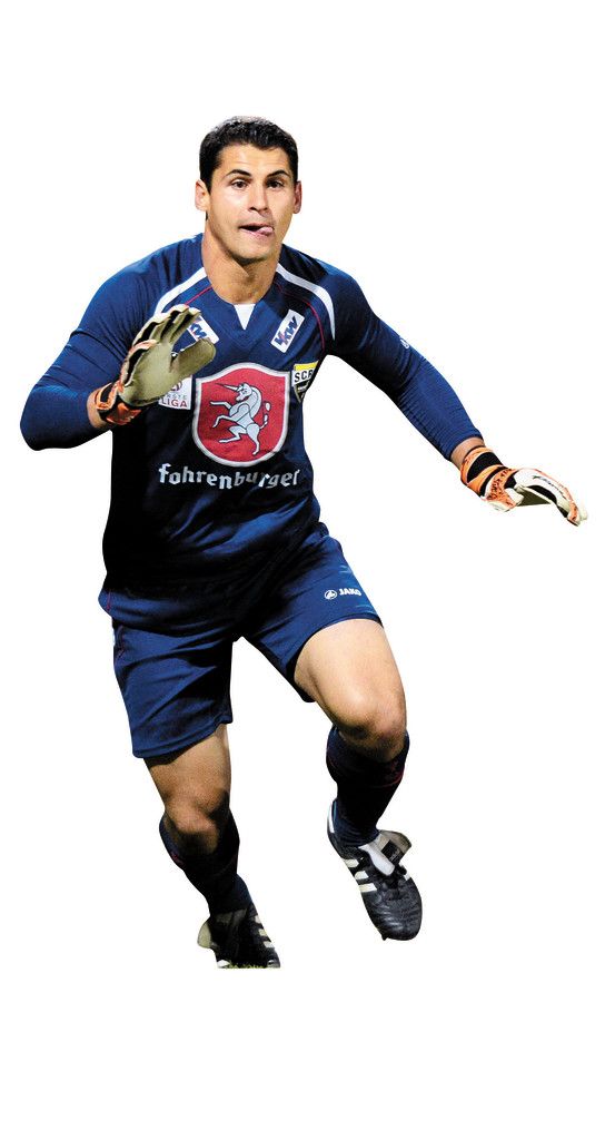 Dieses Jahr will SCRA-Goalie Martin Kobras zum Dreifachsieger aufschließen.
