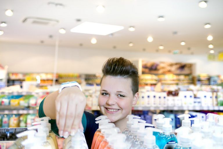 dm legt großen Wert auf die Lehrlingsausbildung. 48 Jugendliche werden in Vorarlberg ausgebildet. foto: dm