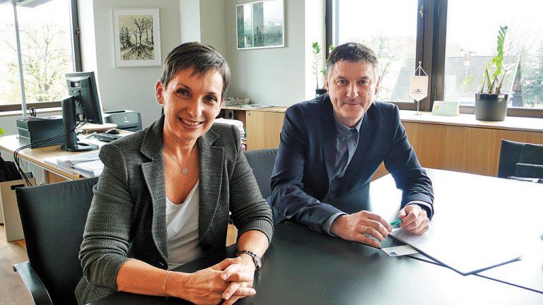 Dr. Susanne Herbek und GKK-Obmann Manfred Brunner: Sie war ein­geladen, Vertreter der Sozialversicherungen zu informieren. Foto: VN