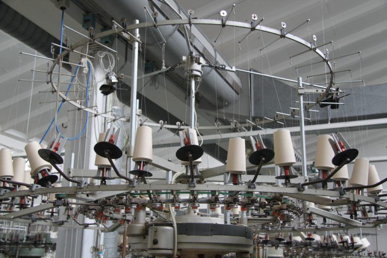 Auch für den Stoffproduzenten Arula in Mäder wurde eine gerichtliche Sanierung beantragt. Die meisten Mitarbeiter sind derzeit in Coronakurzarbeit. FA