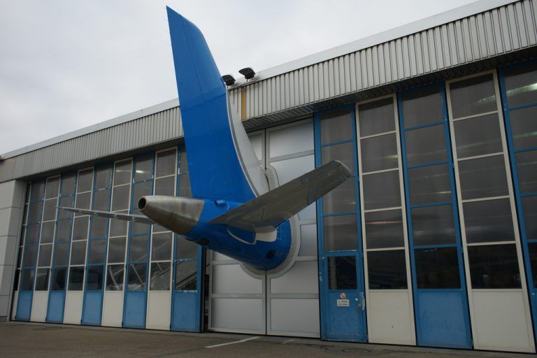 Dringender Platzbedarf: Der neue Hangar soll rund zehn Flugzeuge aufnehmen können. Foto: VN/Hartinger