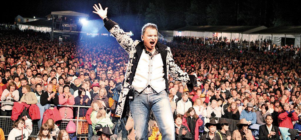 Große Alpenparty im Klostertal