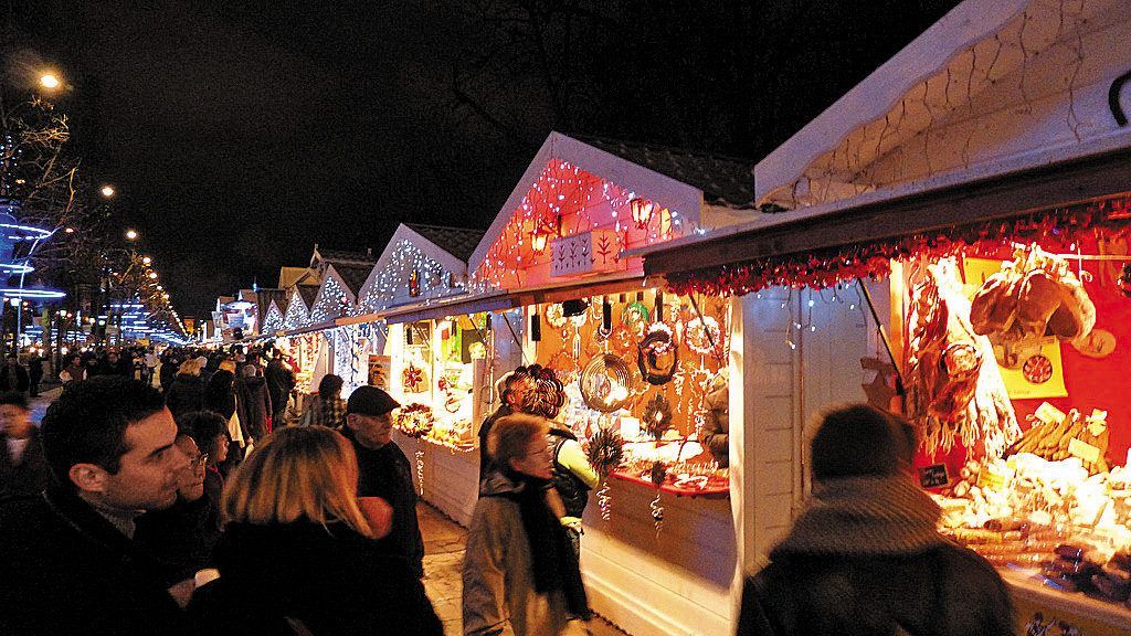 Weihnachtsmärkte in der ganzen Stadt