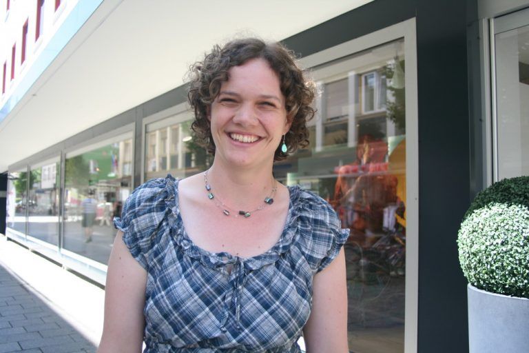 Elisabeth Zeiner,31, RankweilAuf jeden Fall. Das Gemüse ist ja trotzdem genießbar und gut. Außerdem bin ich gegen das Wegwerfen von nicht normkonformem Gemüse. In meinem Garten wächst auch krummes Gemüse.
