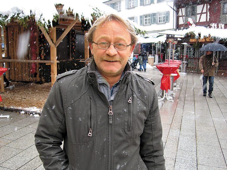 Emil Pitter,48, DornbirnDer Schnee ist einfach ein Teil des Winters und gehört zur Weihnachtszeit dazu. Deswegen stört er mich überhaupt nicht. Im Straßenverkehr habe ich mit dem Schnee keine Probleme.