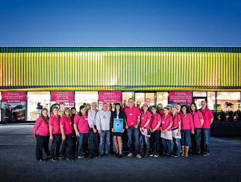 Erfolgreiches Team: Die Mannschaft von Sutterlüty Lochau wurde mit der Handelstrophäe „Merkur“ ausgezeichnet. Foto: Sutterlüty