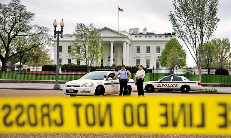Erhöhte Sicherheitsstufe: Wenige Stunden nach dem Anschlag wurde auch das Weiße Haus in Washington weiträumig abgesperrt. Foto: RTS
