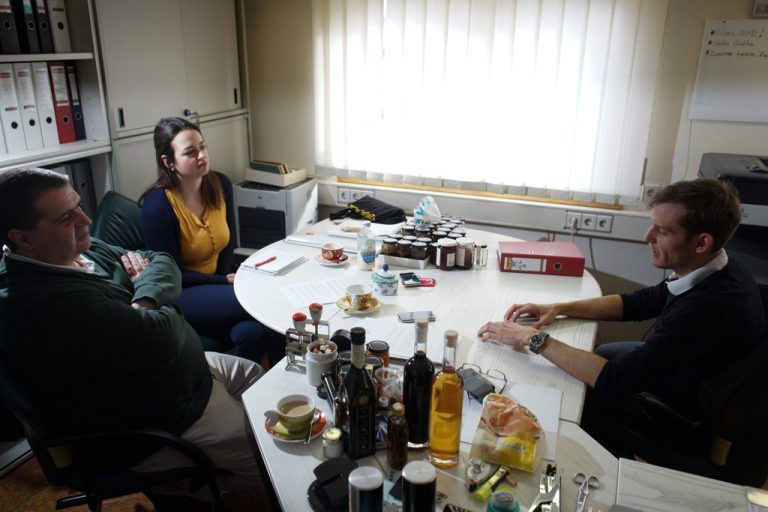 Felix Bösch im Gespräch mit den Vorarlberger Nachrichten in seinem Büro in Lustenau.