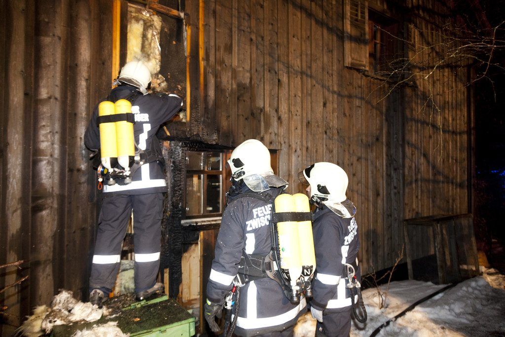 Feuerlegung bei Familie D. in Dafins passierte kurz nach Attacke auf Flüchtlingsheim.