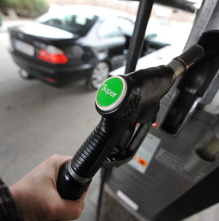 Italiener tanken weniger