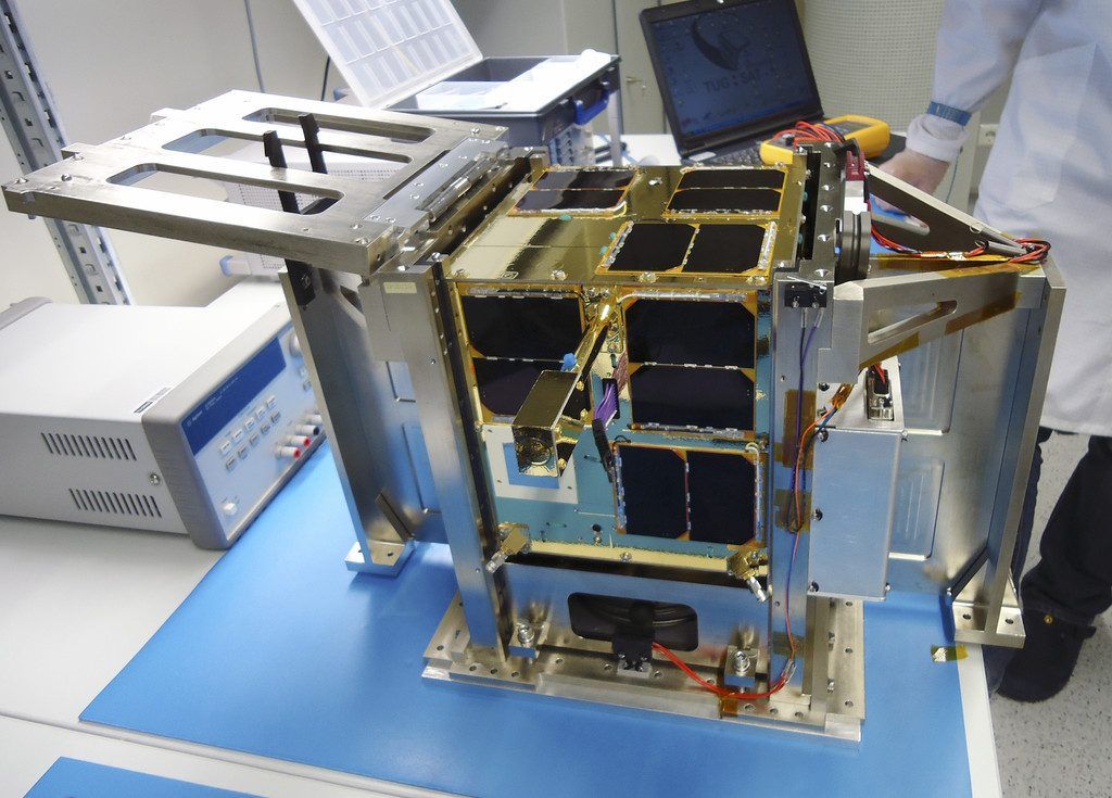 Österreichischer Nano-Satellit „TUGSAT 1“