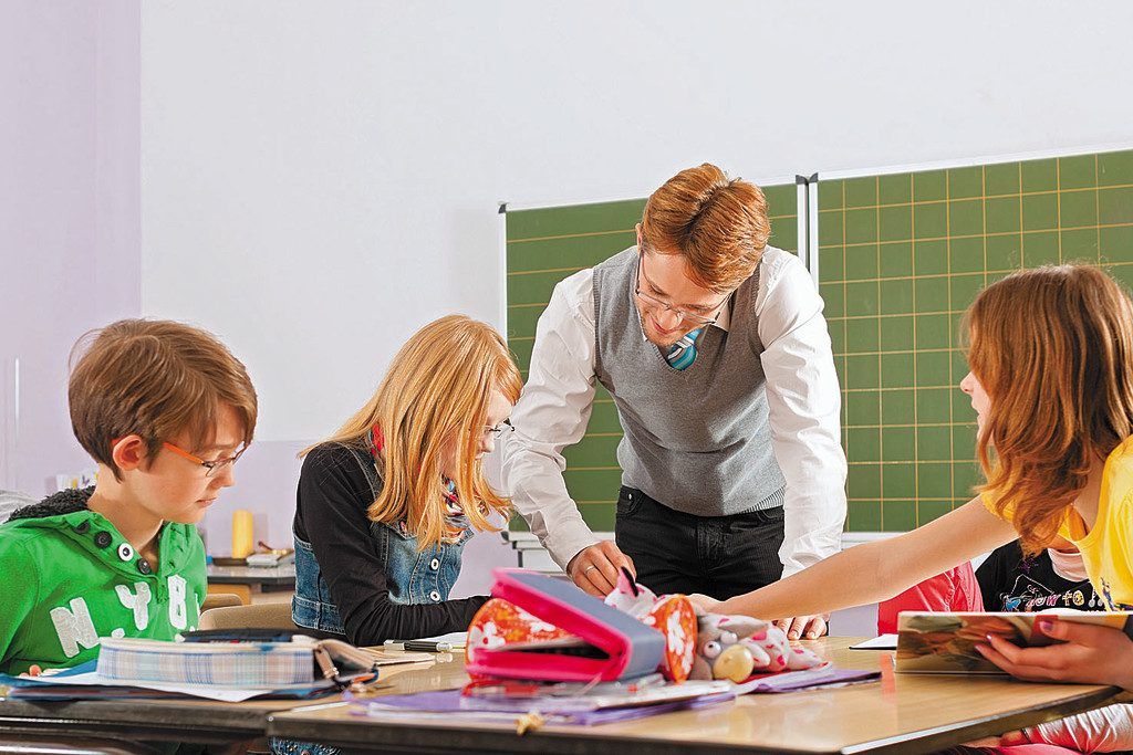 Dienst- und Besoldungsrecht. Lehrer-Vertreter sind mit Angebot nicht zufrieden.